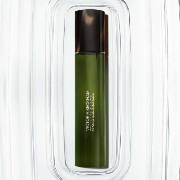 Victoria Beckham's New Cleansing Duo Is Like a Facial In a Bottle